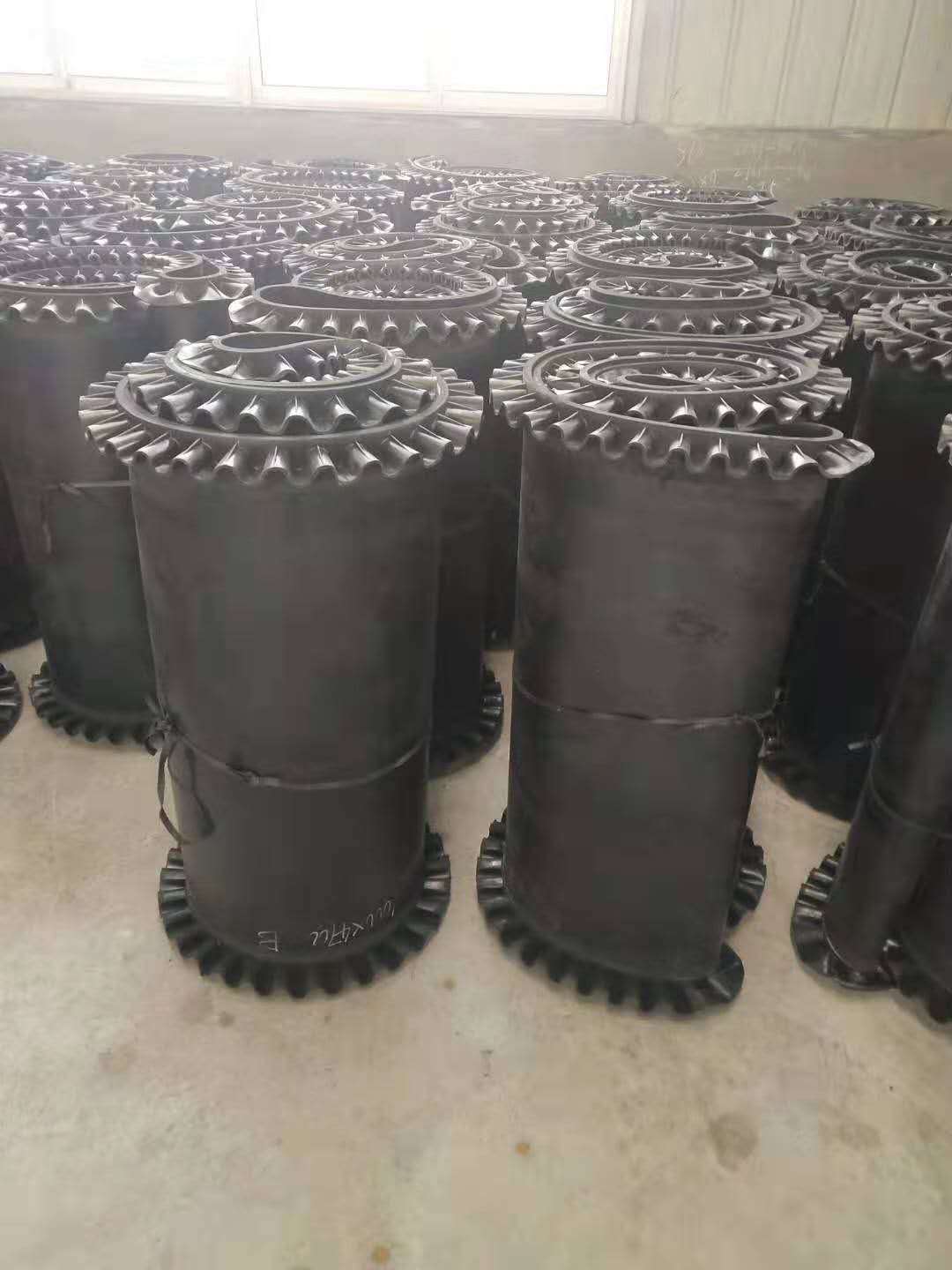 關于環(huán)形輸送帶的使用特點分析